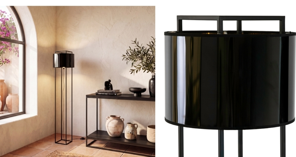 Lampe sur pied en PVC noir et doré brillant et acier noir